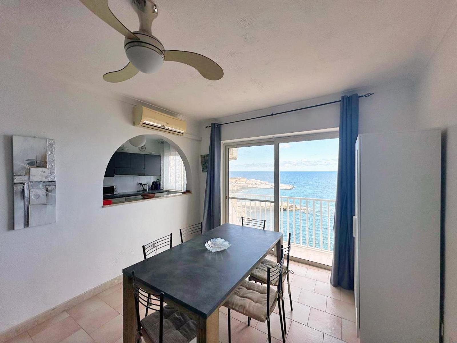 6Th Floor Seafront Apartment With Open Sea Views 斯利马 外观 照片